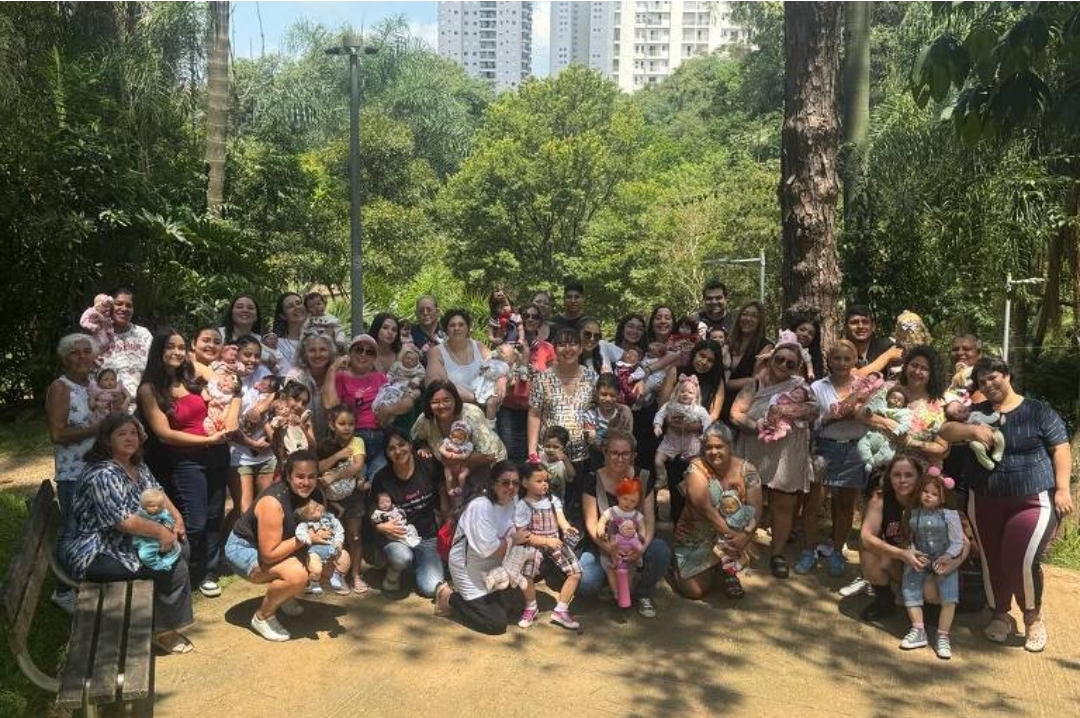 Encontro de Mães de Bebês Reborn chama atenção em SP