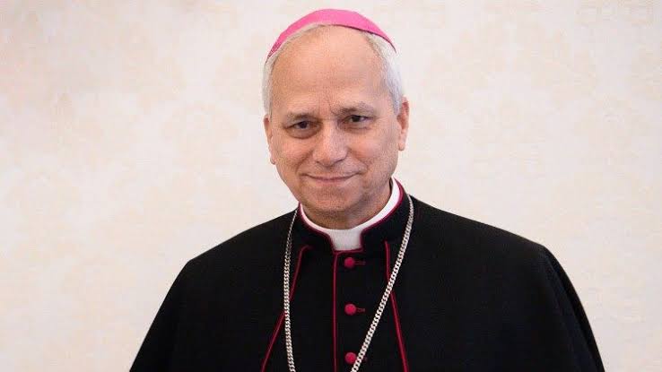 Igreja Católica tem novo papa: americano Robert Prevost é escolhido