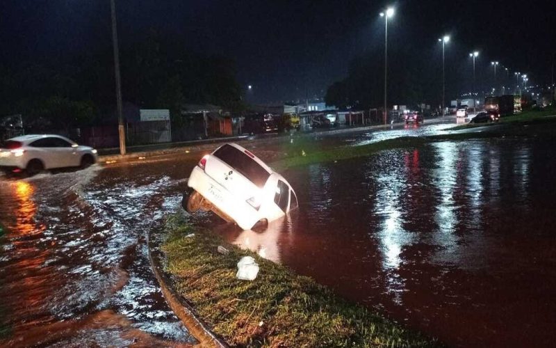 Nerópolis entra em alerta laranja e tem risco de chuvas intensas